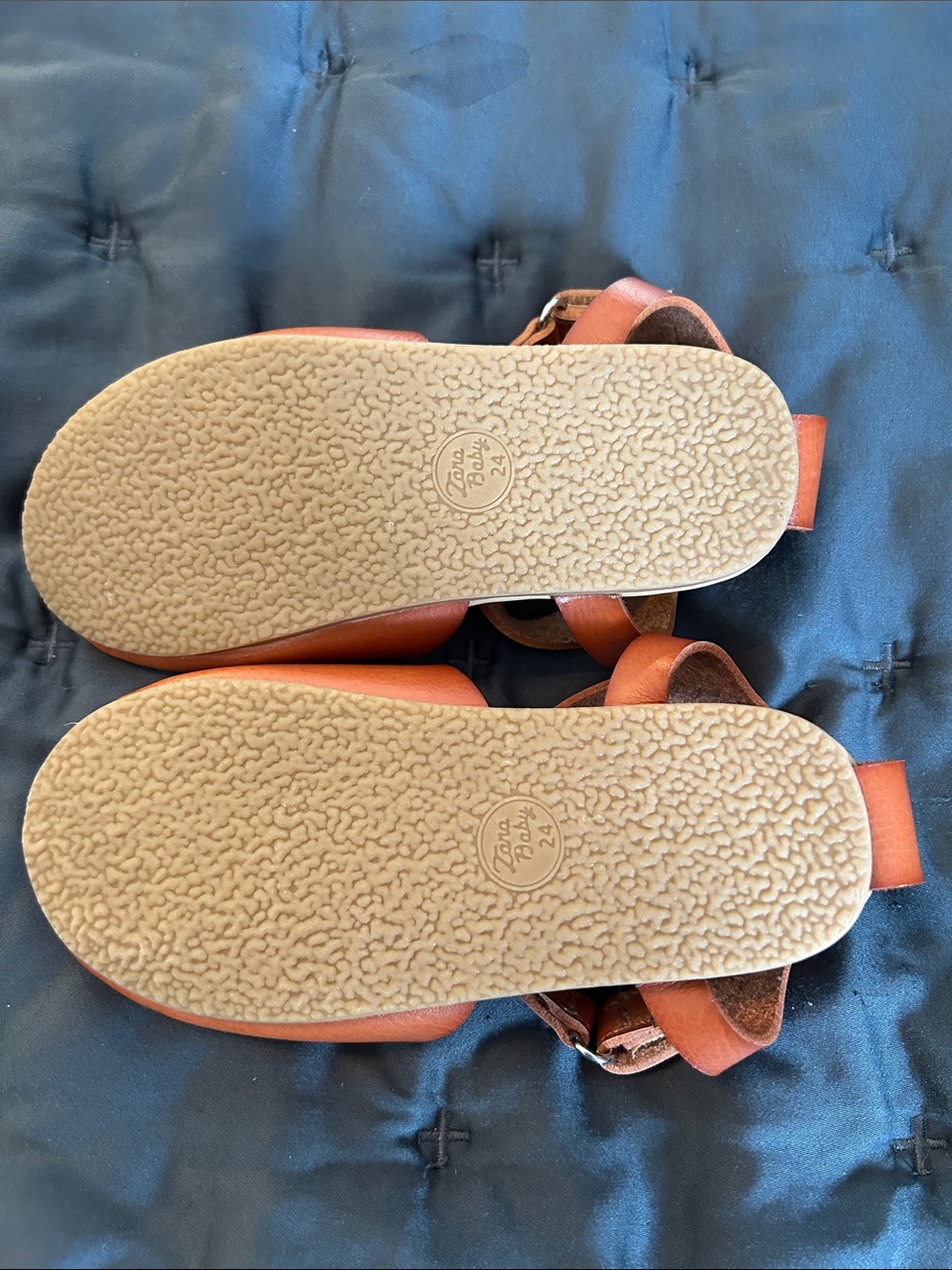 ZARA Kids Tan Cutout T-Strap Sandals - Picture 2 of 2